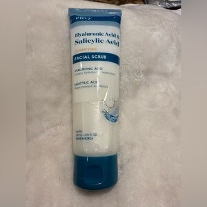 ENVY Hyaluronic & Salicylic Acid Face Scrub - Hydrating Moisturizing Anti-Aging